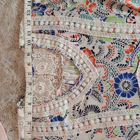 RED CAMEL Women's White Lacey Floral Long-Sleeve Flowy Boho Crop Top. EUC-Sz M - Picture 12 of 14